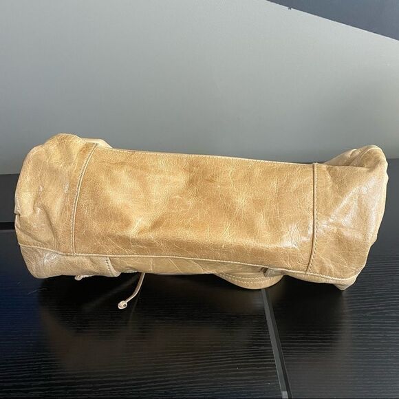 Hype Tan/Gold Leather Studded Shoulder Bag - Picture 10 of 14